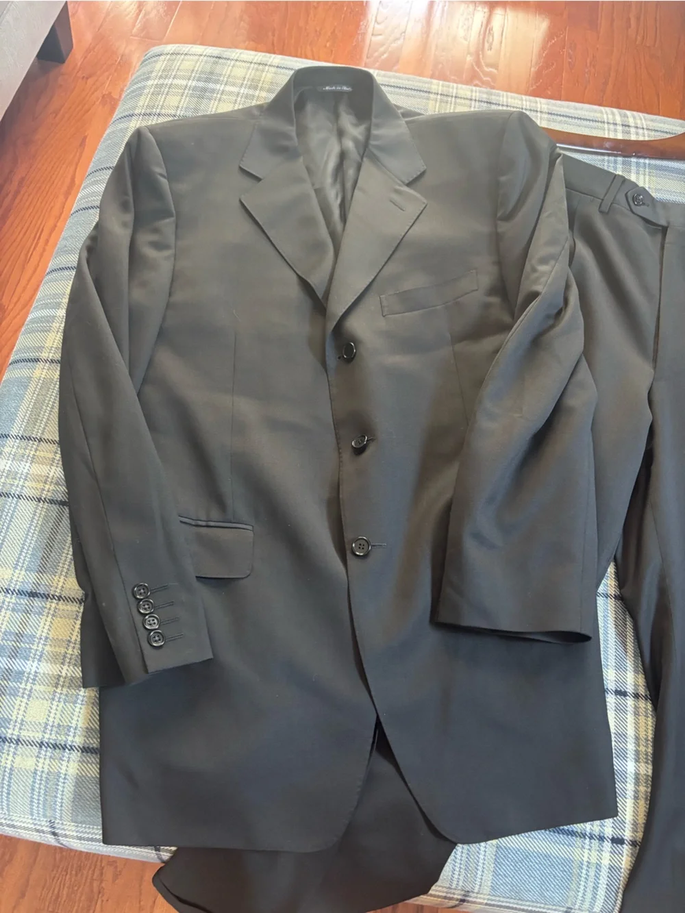 Canali Mens  Wool Suit With Pleated Front Pant, Black